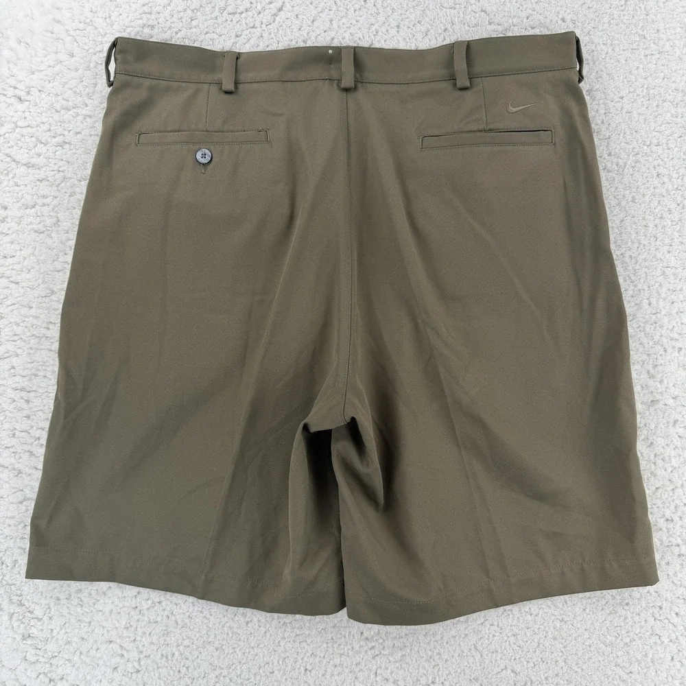 Nike Golf Shorts Mens 36 Beige Microfiber Pleated Chino 10 Inseam FitDry Summer